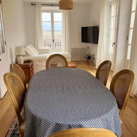 Apartamento En Plaza De Ribadeo Exterior photo