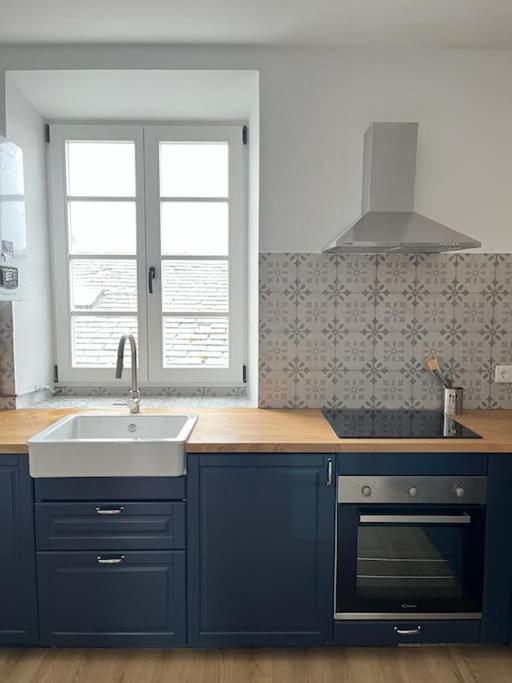 En Plaza De Appartement Ribadeo